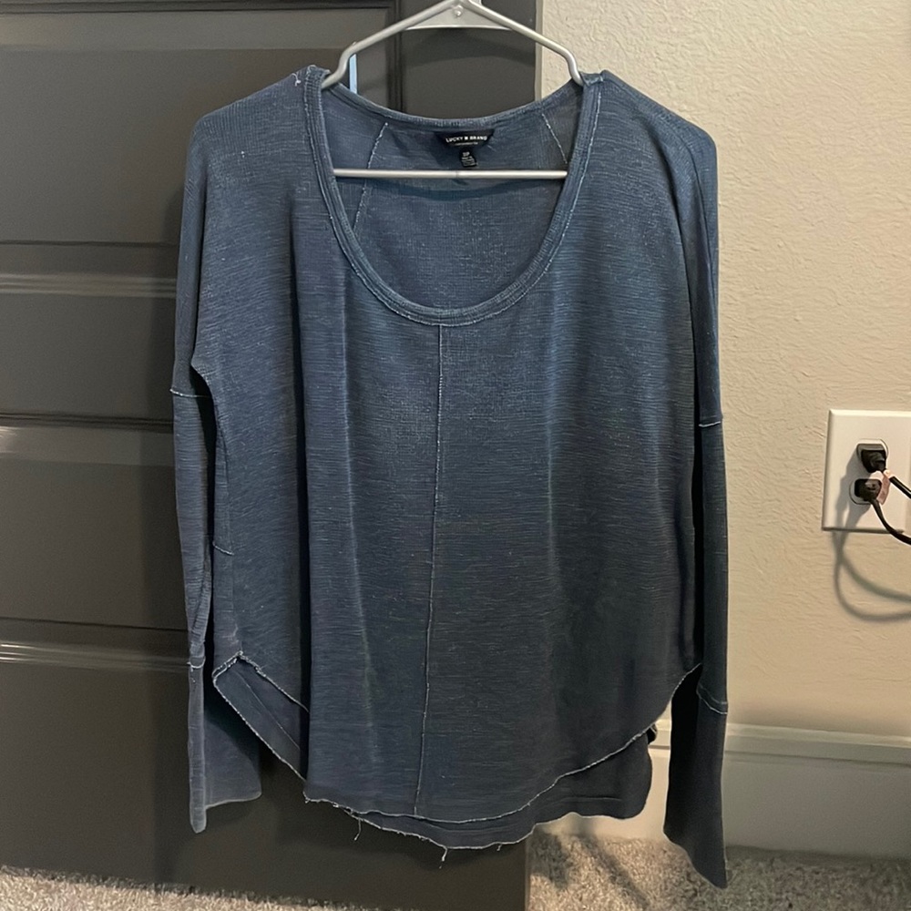 Super cute long sleeve
